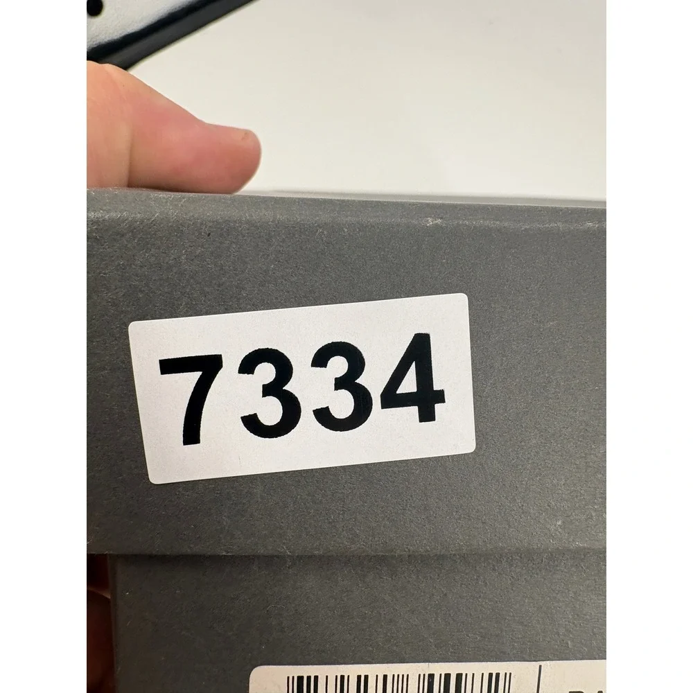 Kenneth Cole Reaction item details